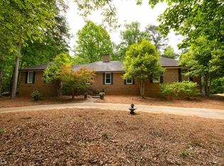 110 W Huntington Rd, Bogart, GA 30622