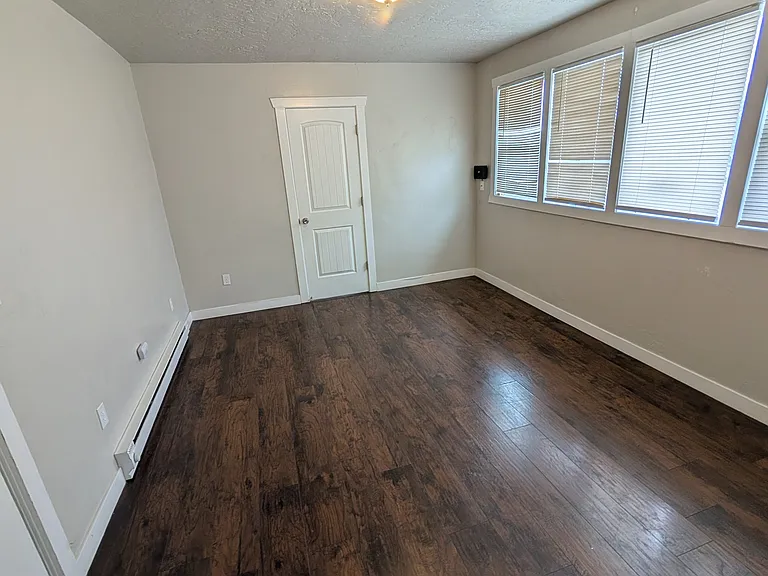 228 W 100 N #3 — Photo 2