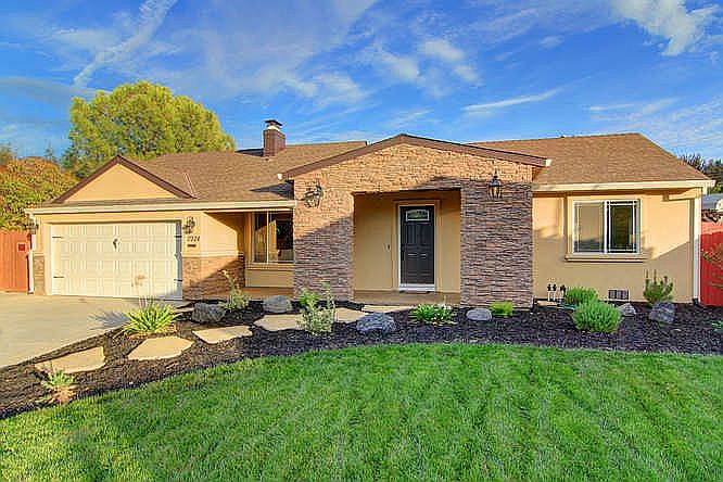 1st image of 2924 Leta Ln