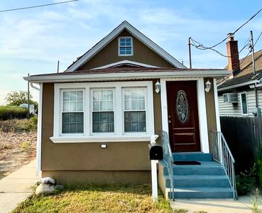 10203 Rau Ct, Jamaica, NY, 11414