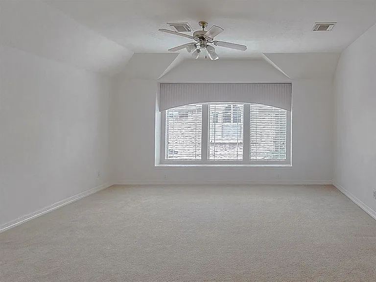 6010 Serrano Terrace Ln — Photo 16
