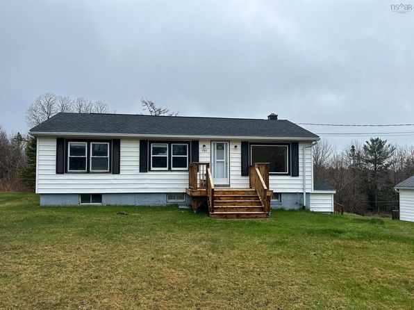 1765 Beaver Bank Rd, Beaver Bank, NS B4G 1C9