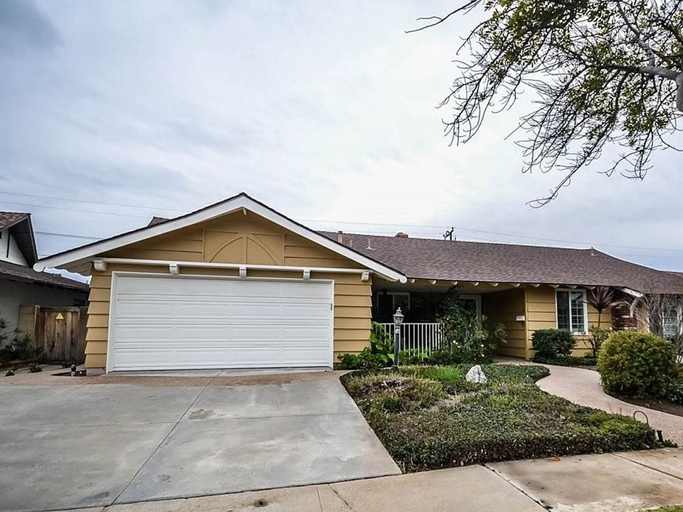 2nd image of 232 Juanita Way