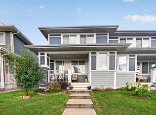 981 W Mahogany Blvd SE, Calgary, AB T3M 2W7