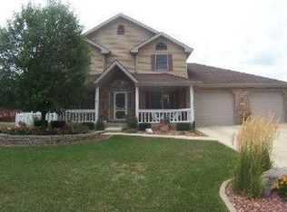 924 W Lark St, Peotone, IL 60468