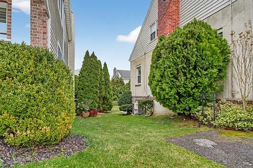 106 White Rd — Photo 21