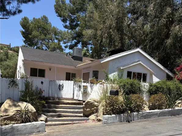 107 N Ventura Way, Chatsworth, CA 91311