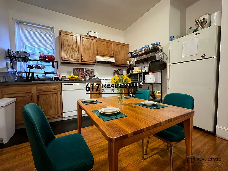 17 Cummings Rd #1 — Photo 2