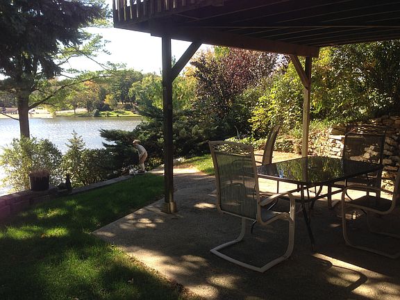 5th image of 101 Hilltop Dr