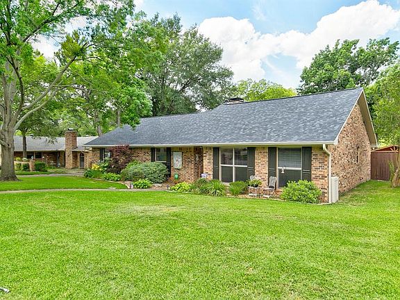 2nd image of 2536 Sherwood Dr