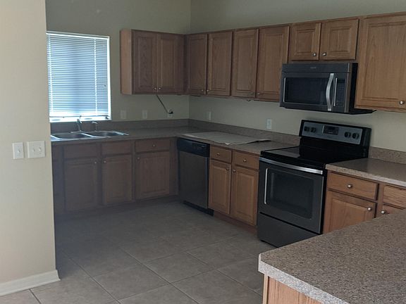 5th image of 6149 N Imperial Pt