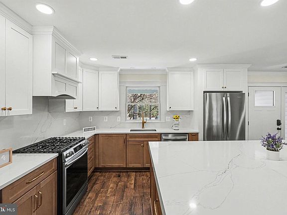 4th image of 11080 Dutch Hollow Rd