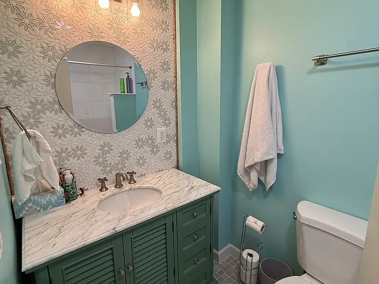 8616 McHenry St — Photo 20