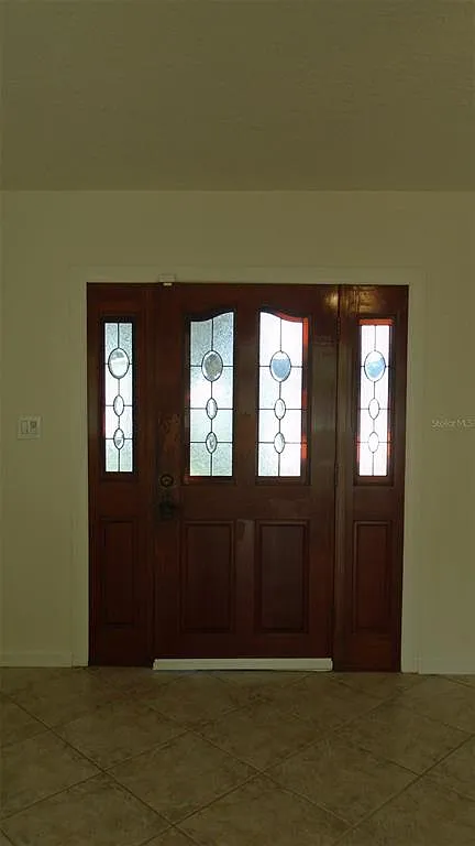 4 bed, 2.0 bath, 2006 sqft, $3,195 — Photo 2