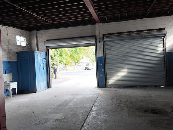 3rd image of 129 Phoenix Ave