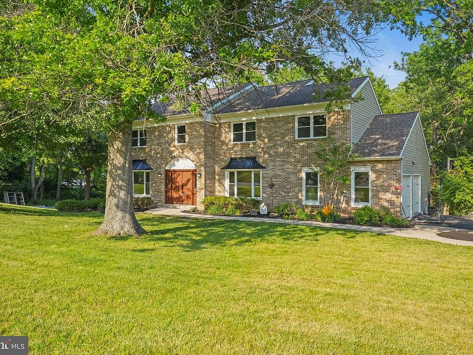1st image of 1107 Jarvis Ln