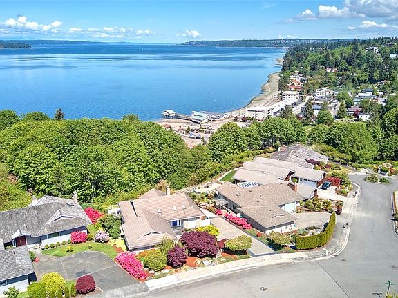 3rd image of 916 S Marine Hills Way