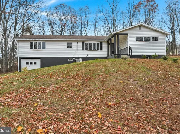 145 N Wylam St, Frackville, PA 17931