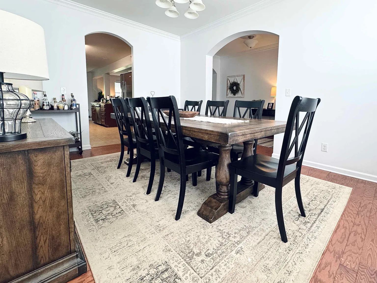 5 bed, 3164 sqft, $3,400 — Photo 3