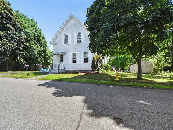 17 Wall St, Rockland, MA 02370