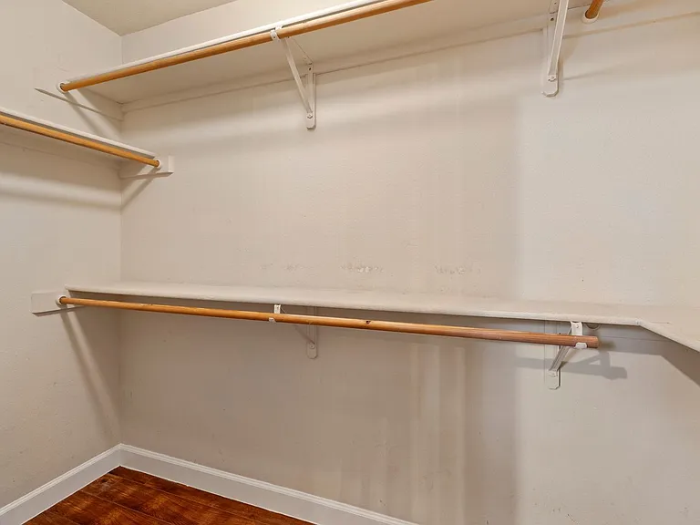 1310 Brighton Bend Ln — Photo 19
