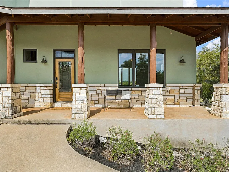 4004 Cloudy Ridge Rd — Photo 3