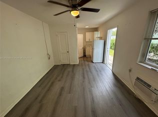 480 SW 10th St APT 2, Miami, FL 33130