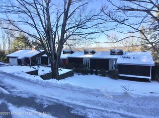 1 Orchard Ln, Clarks Summit, PA