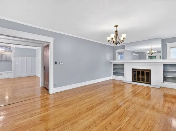 850-852 Sumner Ave #1, Springfield, MA 01108
