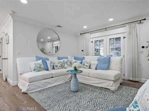 15311 Yorkshire Ln, Huntington Beach, CA 92647