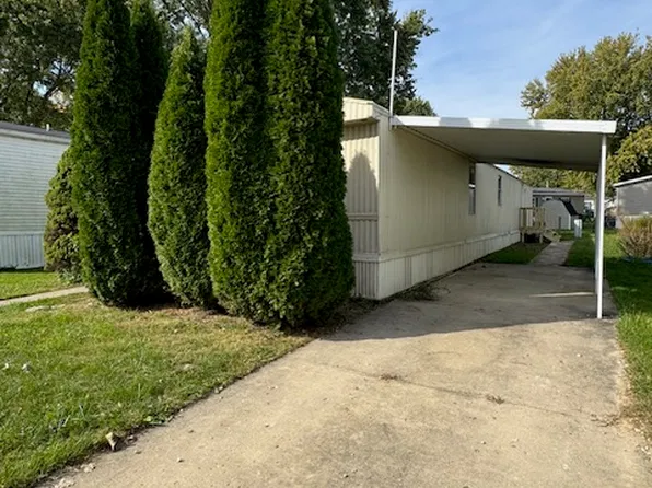 10921 E Valette Cir, Miamisburg, OH 45342