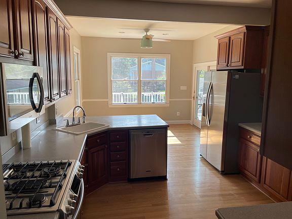 2nd image of 8419 Wendell Dr