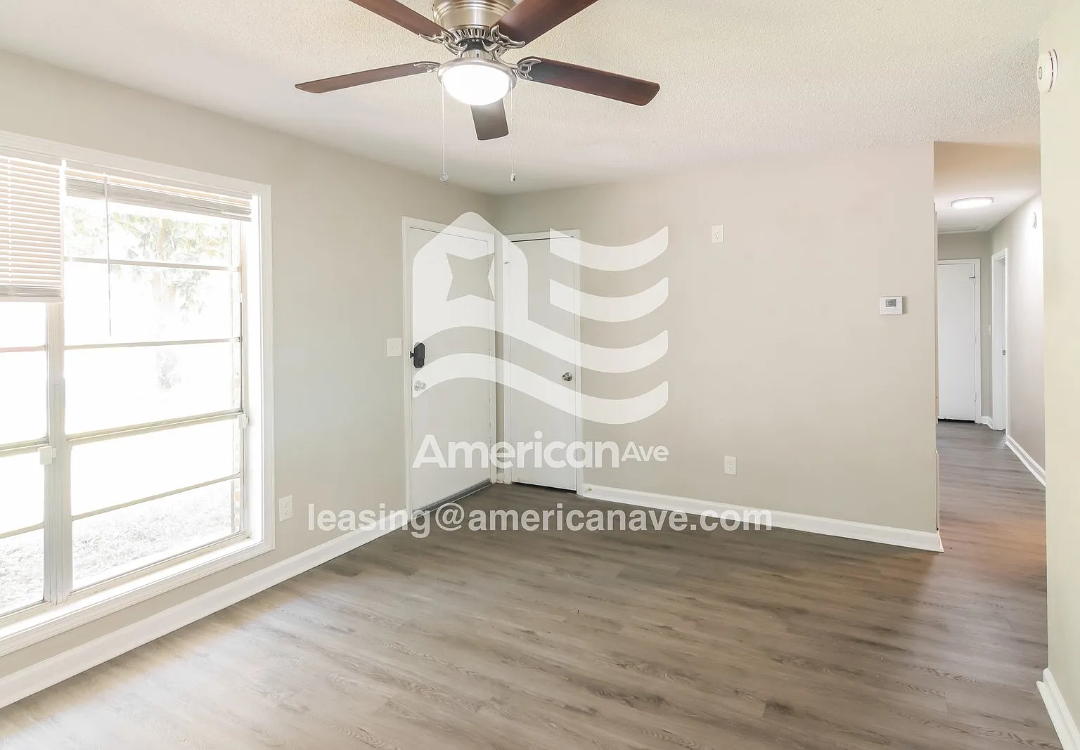 3 bed, 1.5 bath, 1025 sqft, $1,147 — Photo 4