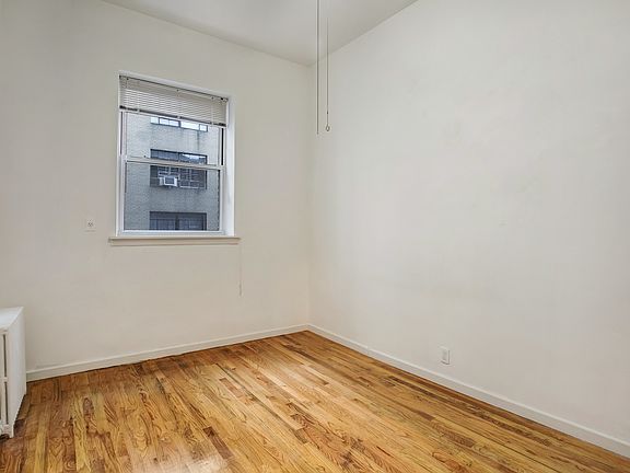 4th image of 6 W 87th St #7A