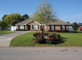 9426 Lakeview Dr, Foley, AL 36535