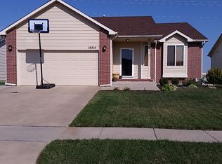 10514 E Fawn Grove St, Wichita, KS 67207