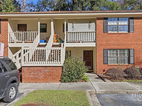 3rd image of 43 Colony Park Drive