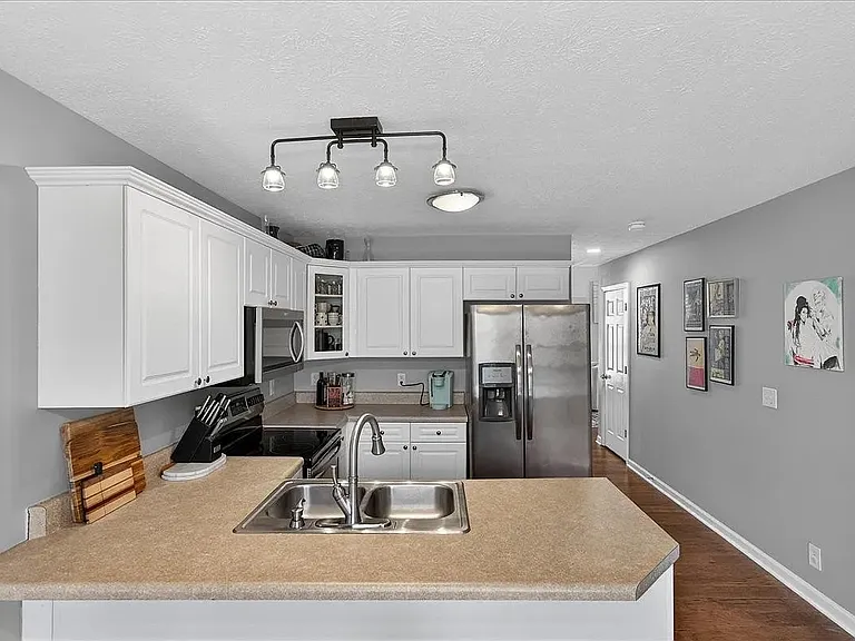 Kitchen and dining area (All appliances are included but furniture is for illustrative purposes only).