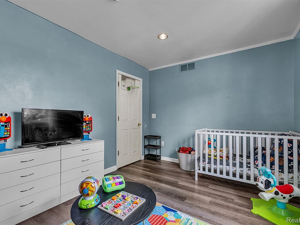 27116 Warner Ave, photo 15