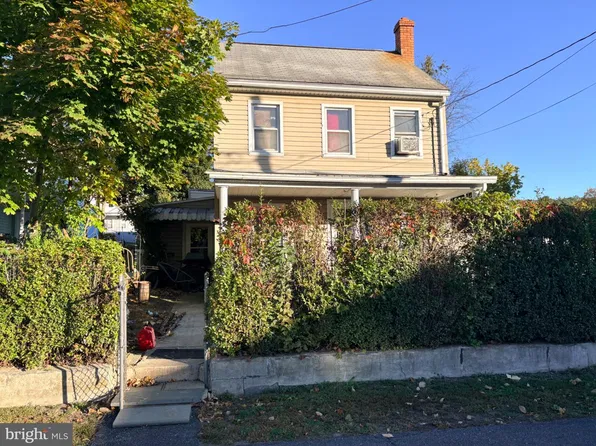 141 Coal St, Cumbola, PA 17930