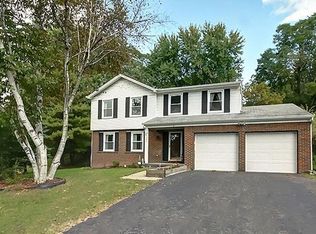 301 Casa Dr, Pittsburgh, PA