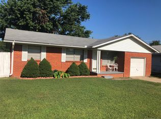 807 Crestview St, Ada, OK 74820