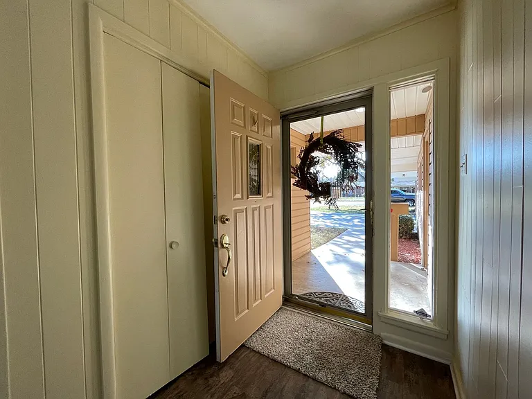 4616 Fawn Dr — Photo 3