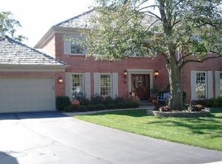 2537 Osage Dr, Glenview, IL 60026