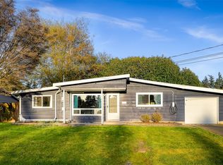 308 N Hawthorne St, Burlington, WA