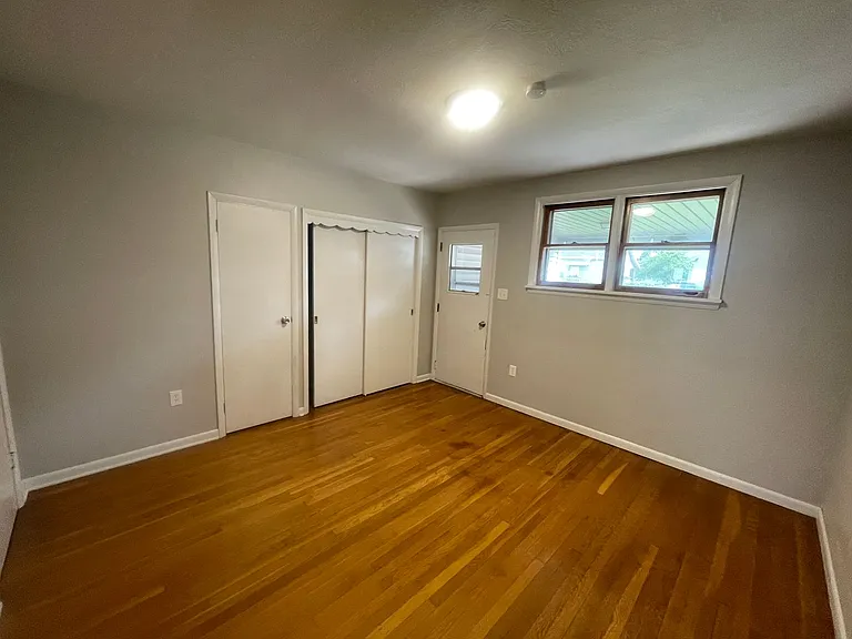 149 Beram Ave — Photo 9