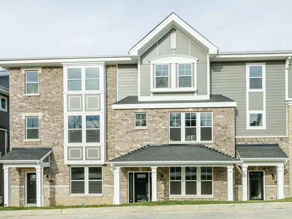 11255 Talamore Cir, Saint Louis, MO 63131