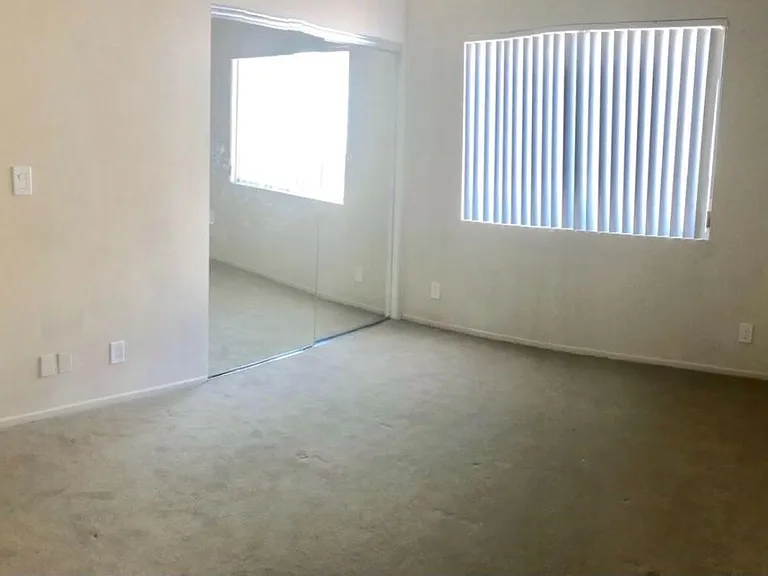 937 Wilcox Ave #6 — Photo 12