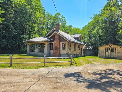 2472 Oneida St, Verona Beach, NY, 13162