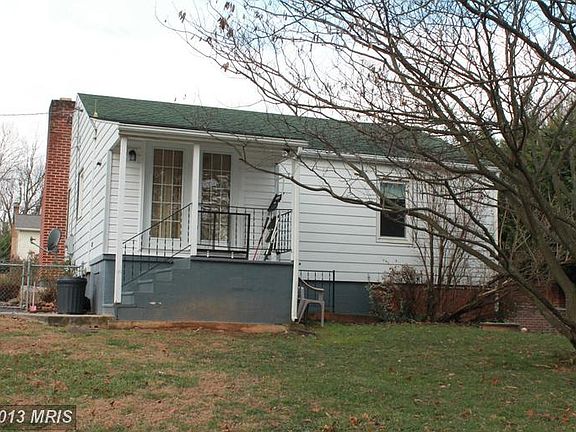 4th image of 36 Atlantic Dr